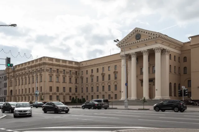 Na Białorusi wrze. KGB puka do drzwi obserwatorów wyborów prezydenckich