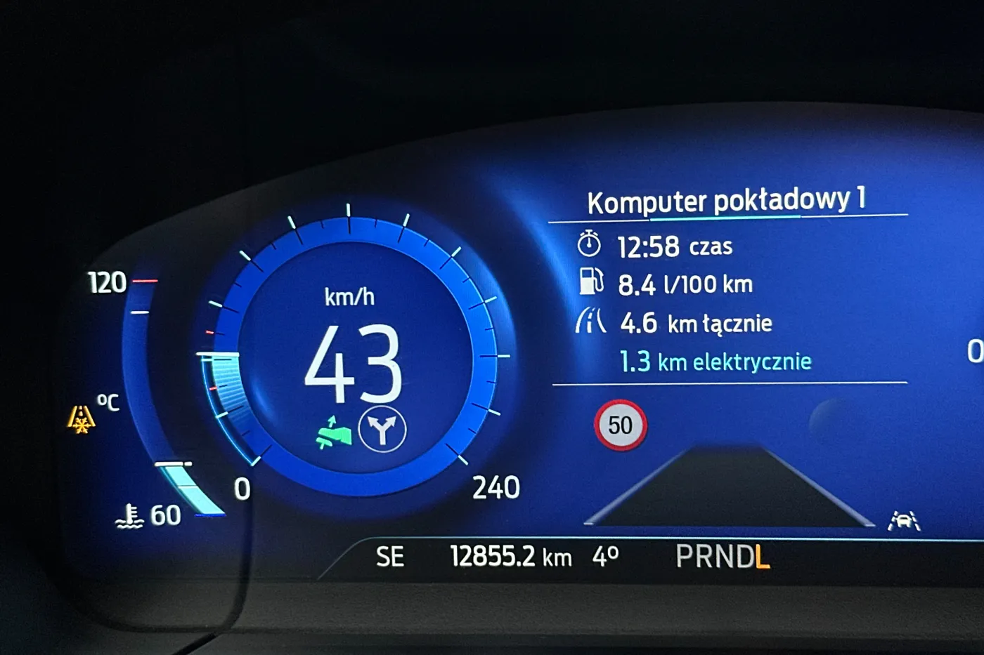 Wolna jazda, jazda z niewielką prędkością, prędkościomierz