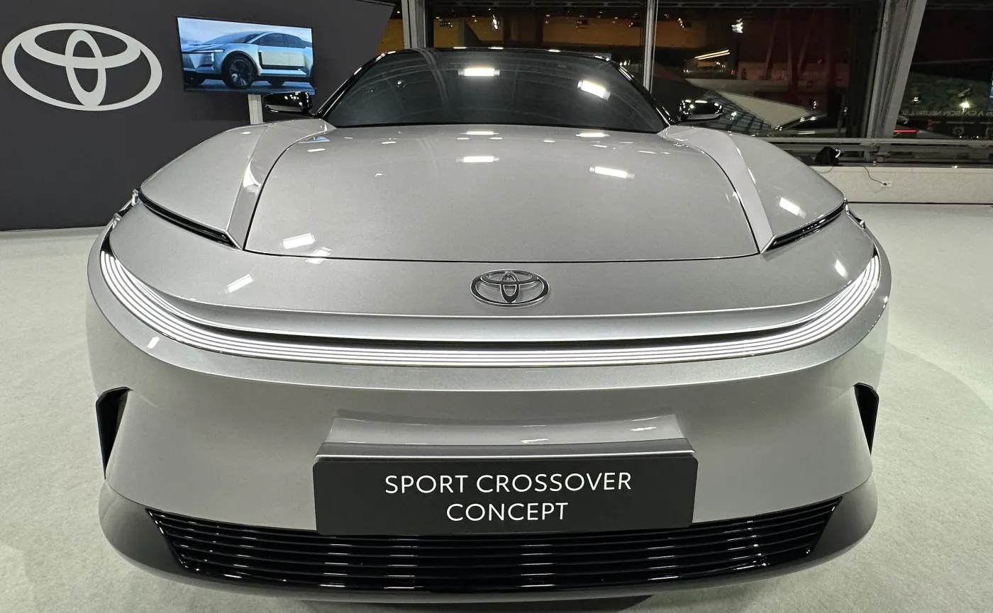 toyota-sport-crossover-38010750.jpg