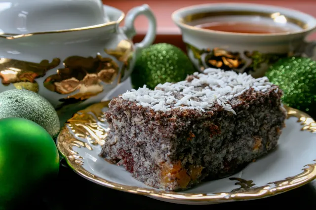 Ciasto z makiem, które możesz zrobić nawet w ostatniej chwili przed świętami [PRZEPIS]
