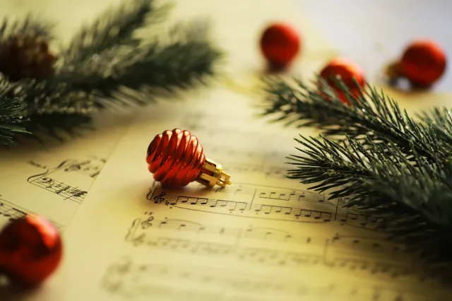 Najpopularniejsze polskie kolędy. Jak śpiewać? 14 tekstów i nagrań