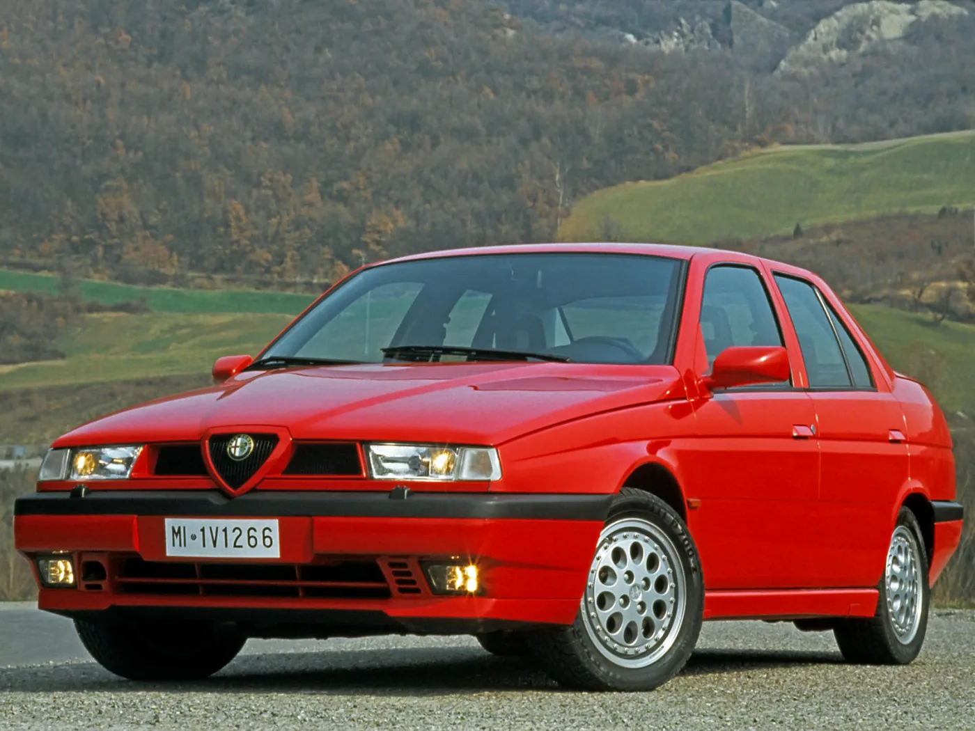 alfa-romeo-155-q4-14-38048996.jpg