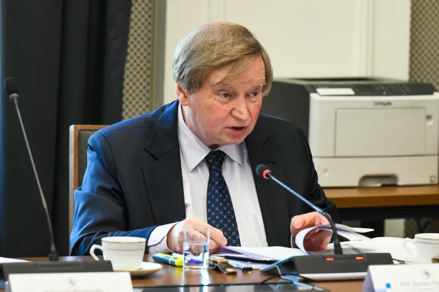 Prof. Piotrowski o ułaskawieniu Kamińskiego i Wąsika: Powagę to naruszył SN