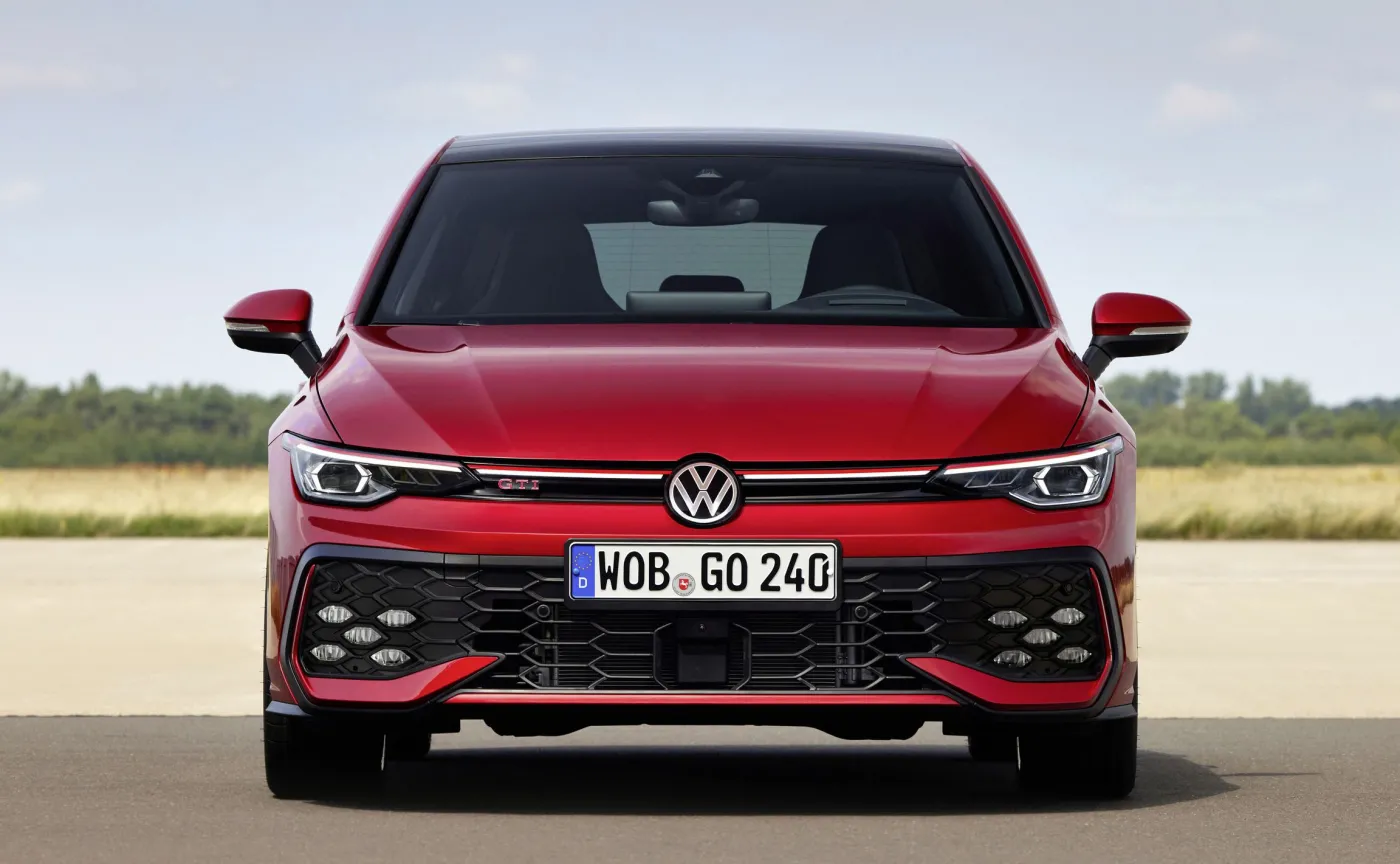 volkswagen-golf-2024-38067883.jpg