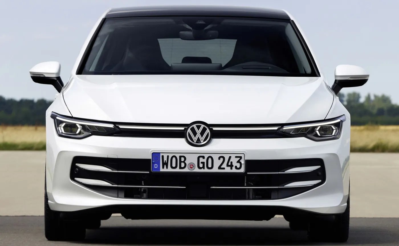 volkswagen-golf-2024-38067910.jpg