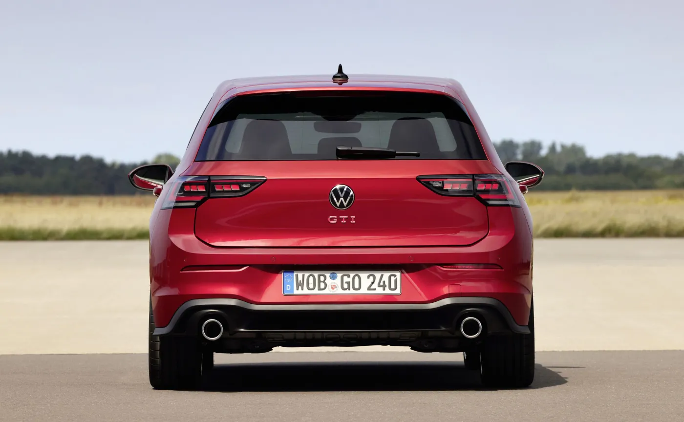volkswagen-golf-2024-38067932.jpg