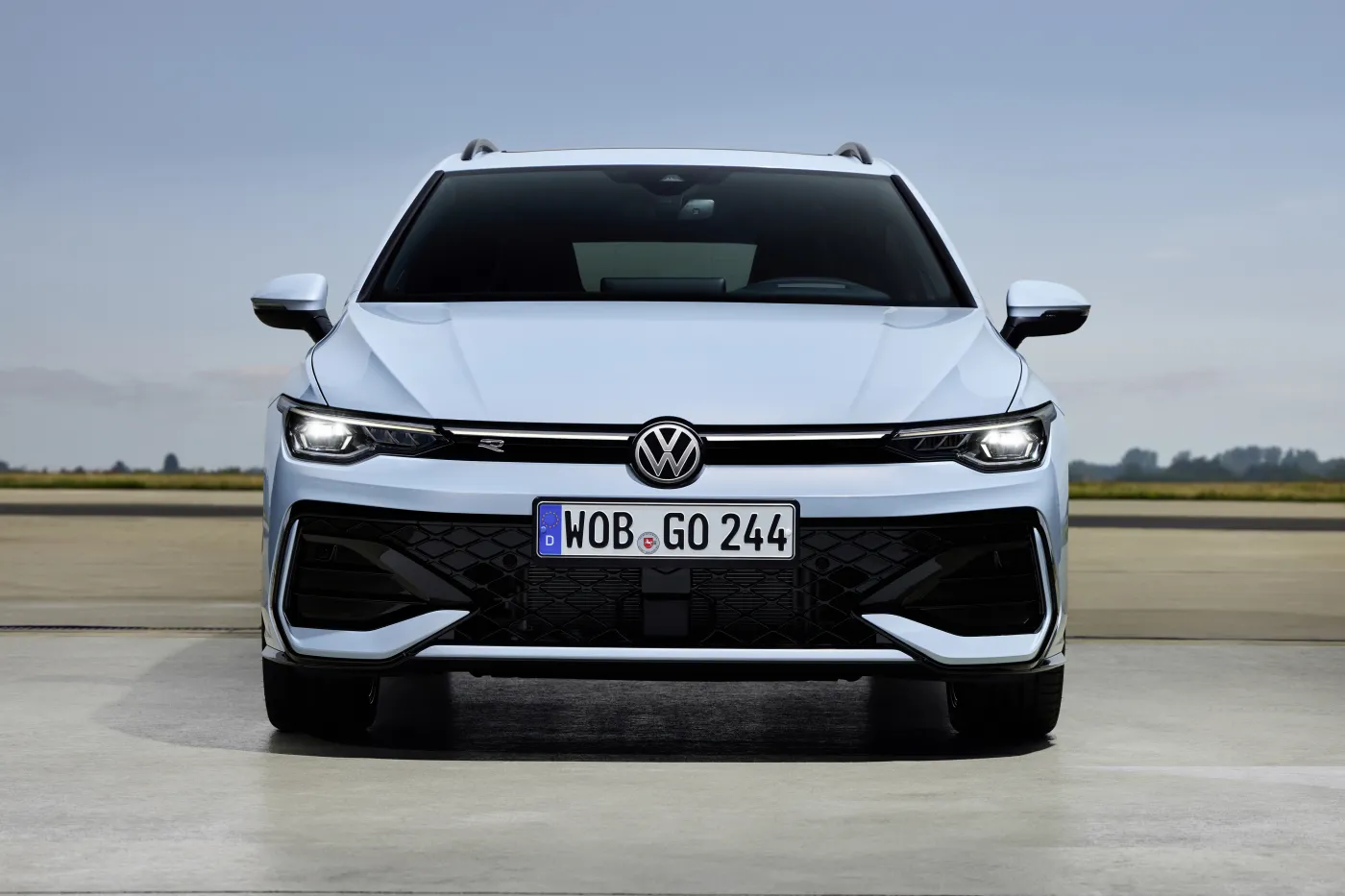 volkswagen-golf-2024-38067952.jpg
