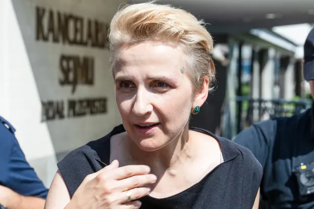 Scheuring-Wielgus oskarżona o przeszkadzanie w mszy. Jest DECYZJA sądu