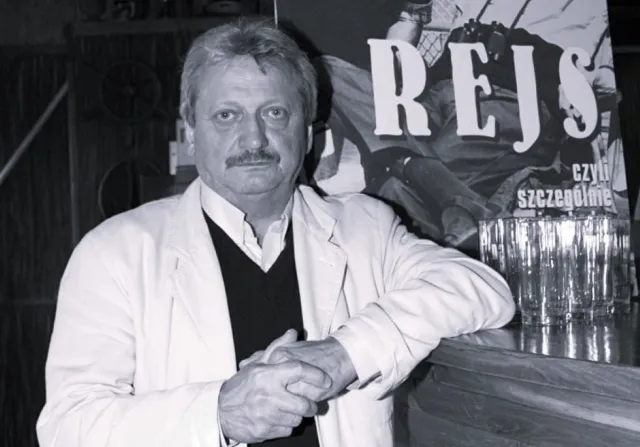 Feridun Erol nie żyje. Wyreżyserował "Lokatorów", zagrał w "Rejsie". Miał 85 lat [FOTO]