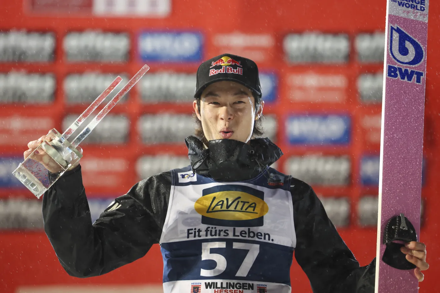 Ryoyu Kobayashi liderem listy płac Pucharu Świata w skokach narciarskich