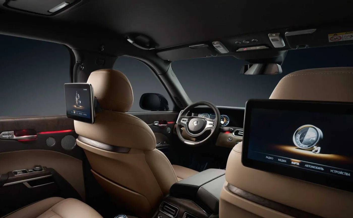 Aurus Komendant to SUV opracowany na rozkaz Putina. Jest droższy niż Bentley i Rolls-Royce