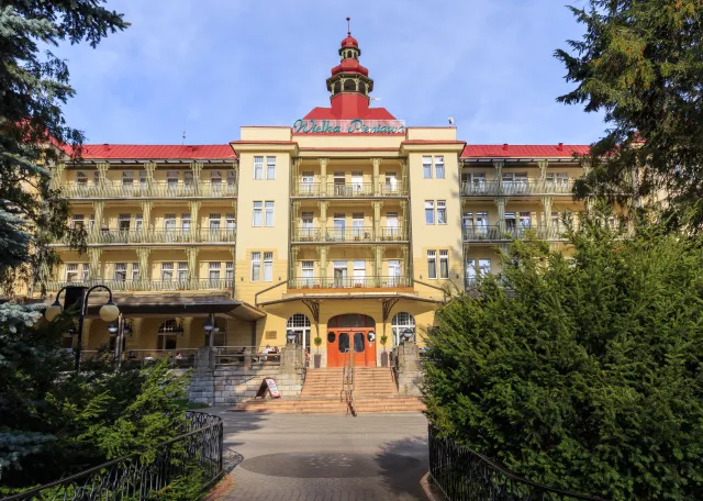 Koszty wyjazdu do sanatorium w 2024. Kuracjuszy czeka co najmniej jedna zmiana