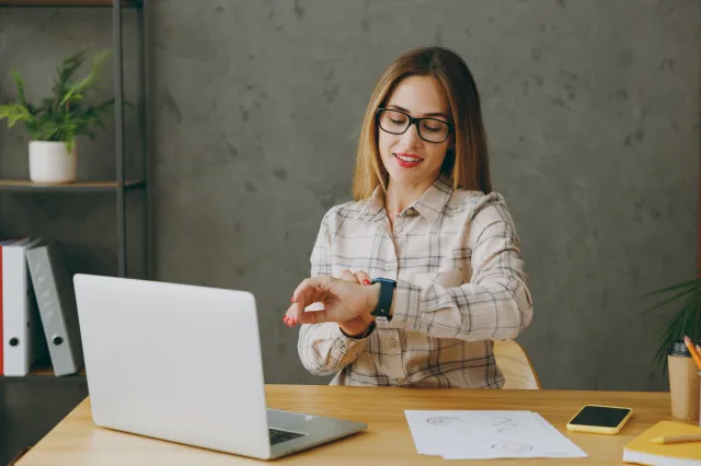 Pracujesz w sobotę. Na jakie wynagrodzenie możesz liczyć?