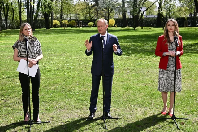 Rząd przyjął "babciowe". Tusk po posiedzeniu rządu