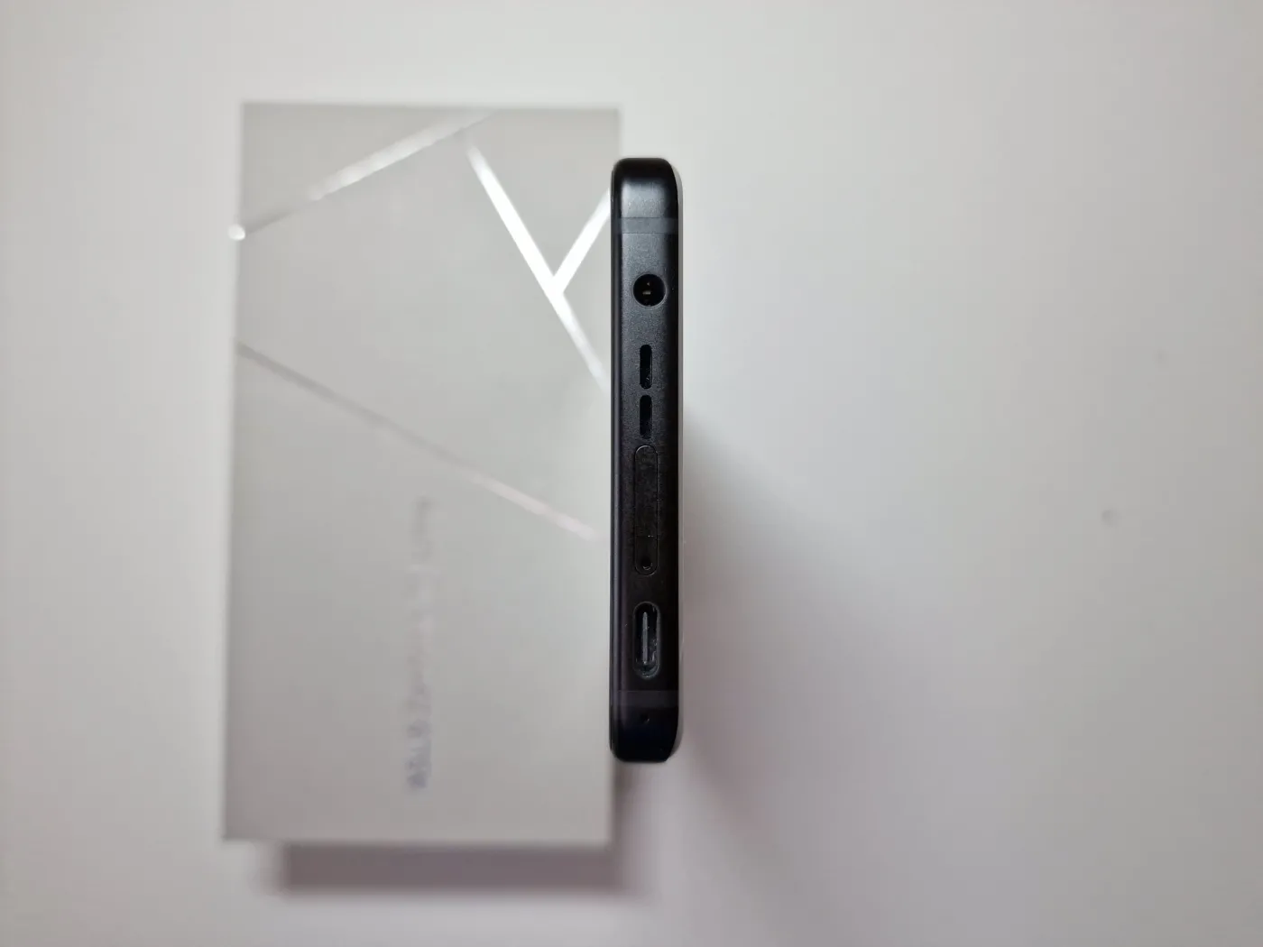 asus-zenfone-11-ultra-38161506.jpg