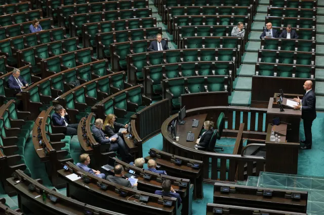 Posłowie to lenie? Szef BBN: Tytanami pracy nie są