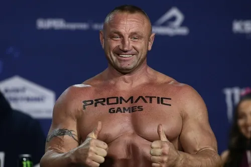 Euro 2024. Pudzianowski ruszył na Berlin. Będzie dopingował reprezentację Polski