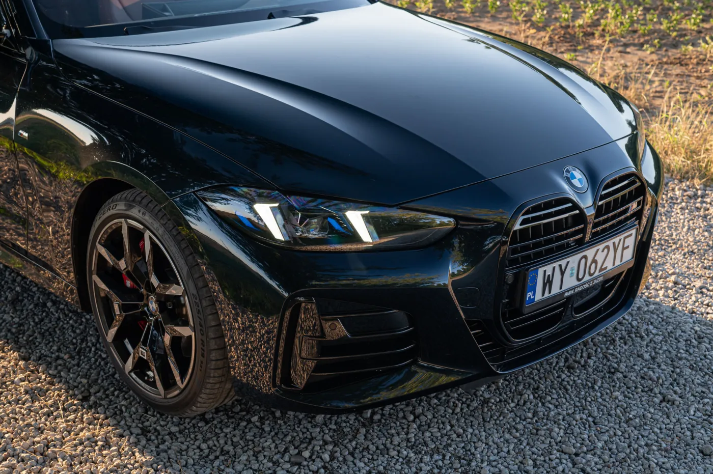 Nowe BMW ma 6 cylindrów i szokuje stylem. Cena?