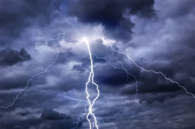 Burze, przelotne opady deszczu i grad [PROGNOZA POGODY]