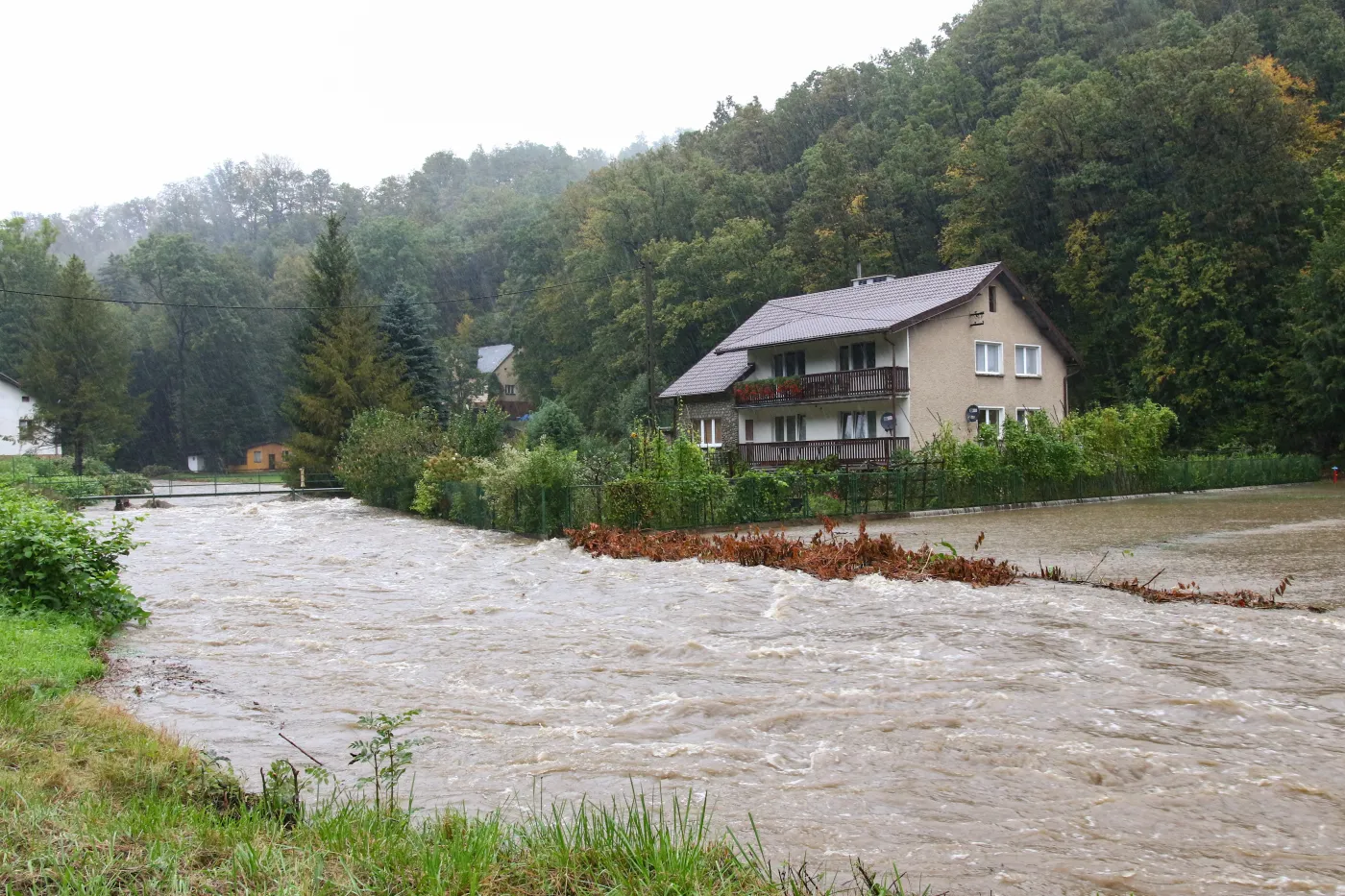 Powódź na południu Polski. Zalane miejscowości, ewakuacje... [RELACJA NA ŻYWO]
