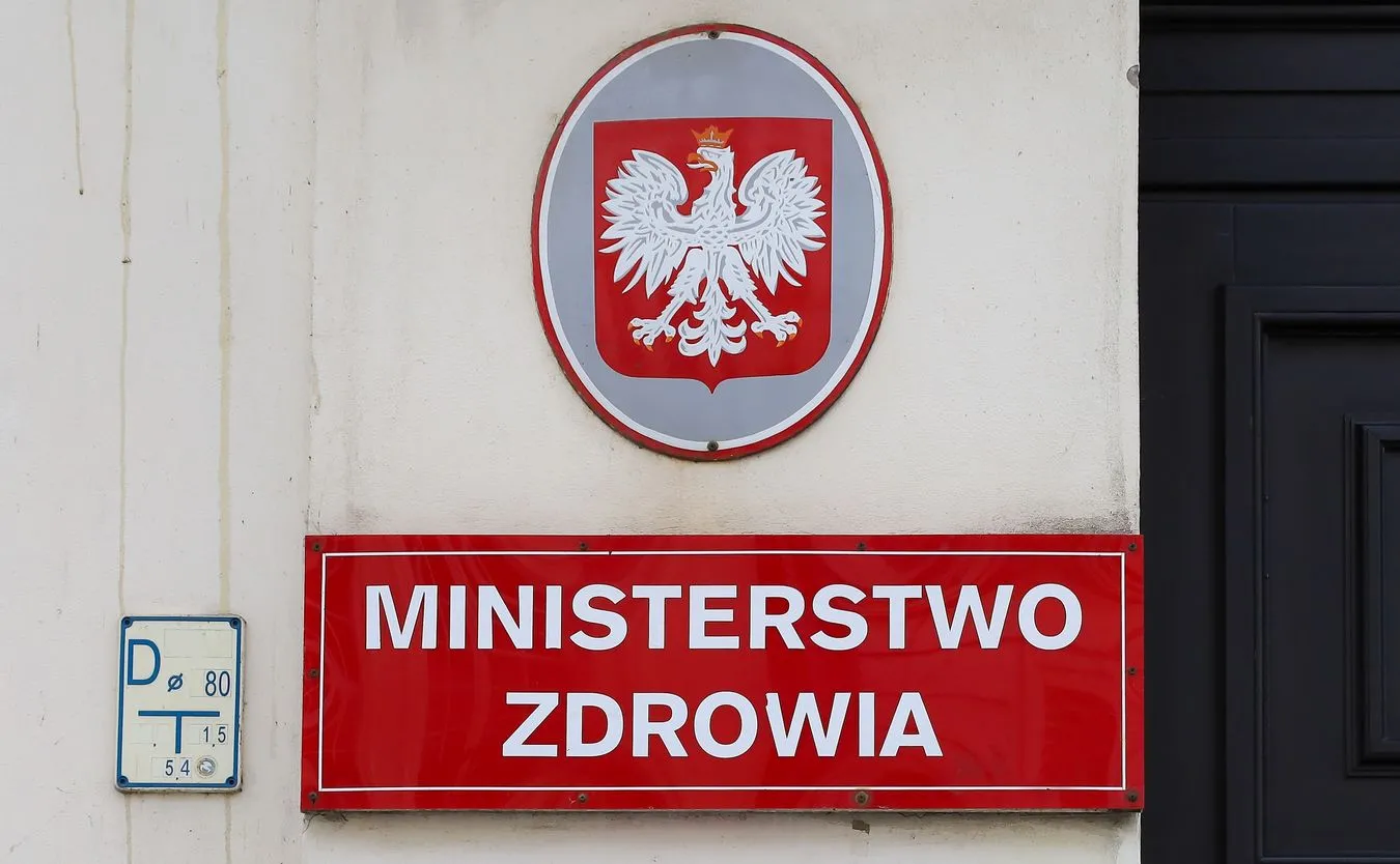 Nie zgodził się na tworzenie stanowisk dla pisowskich spadochroniarzy. Prezes AOTMiT odwołany
