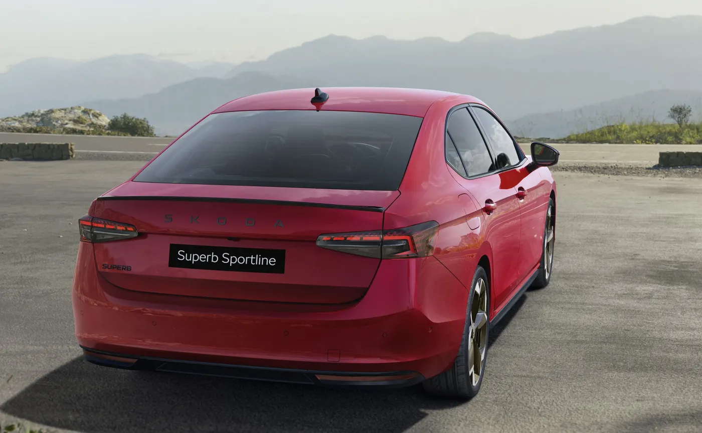 skoda-superb-sportline-38281151.jpg