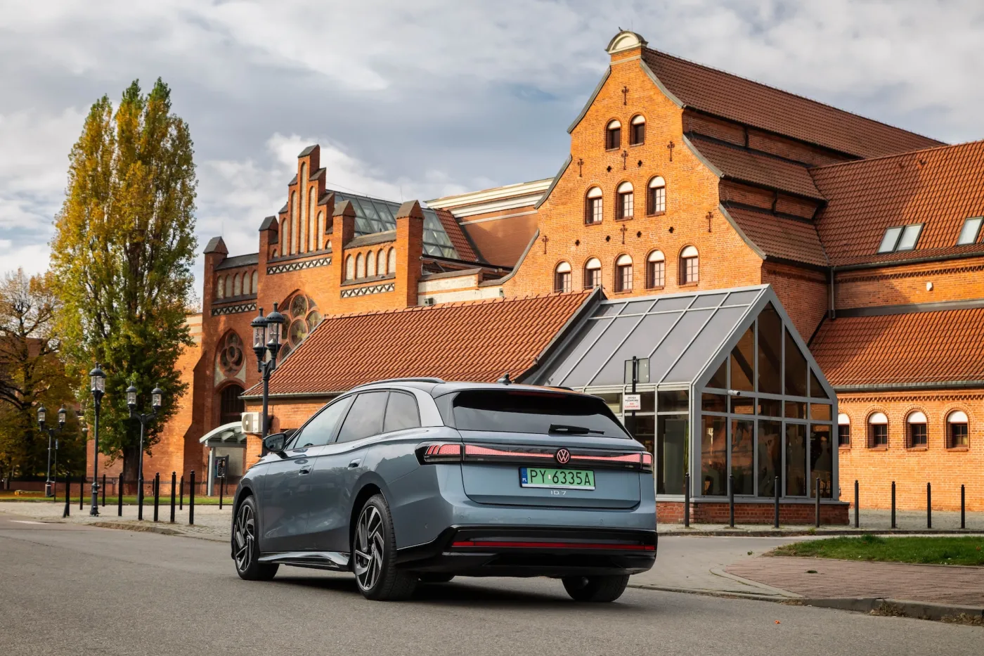 volkswagen-id7-tourer-38336665.jpg
