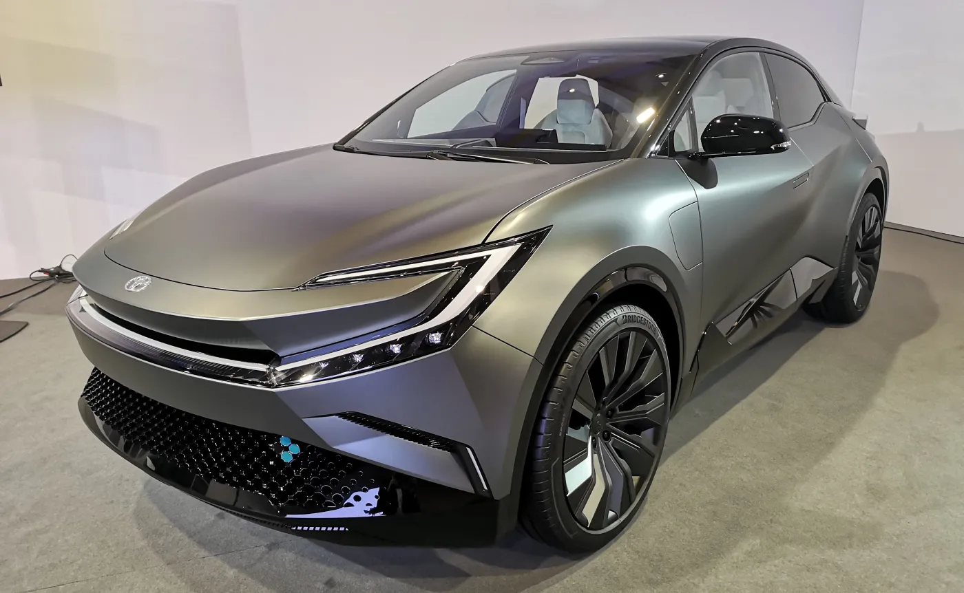 toyota-bz-compact-suv-37807330.jpg