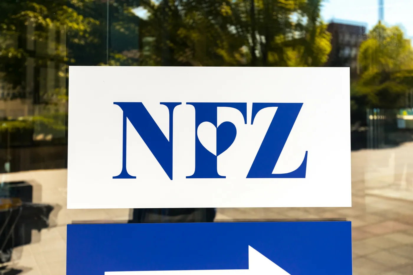 "Pracownik zapłaci dwa raz wyższą składkę niż szef". Apelują o odrzucenie obniżenia składki zdrowotnej