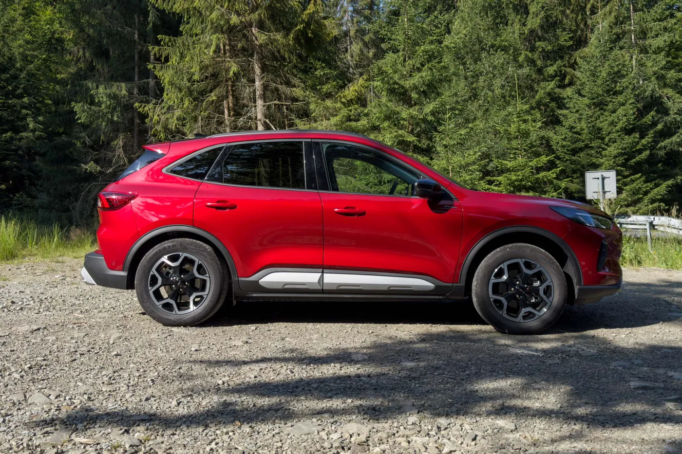 ford-kuga-po-liftingu-38247559.jpg
