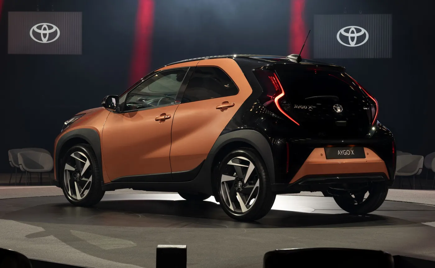 toyota-aygo-x-hybrid-38500152.jpg
