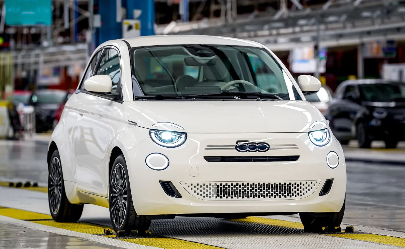 nowy-fiat-500-hybrid-38526894.jpg