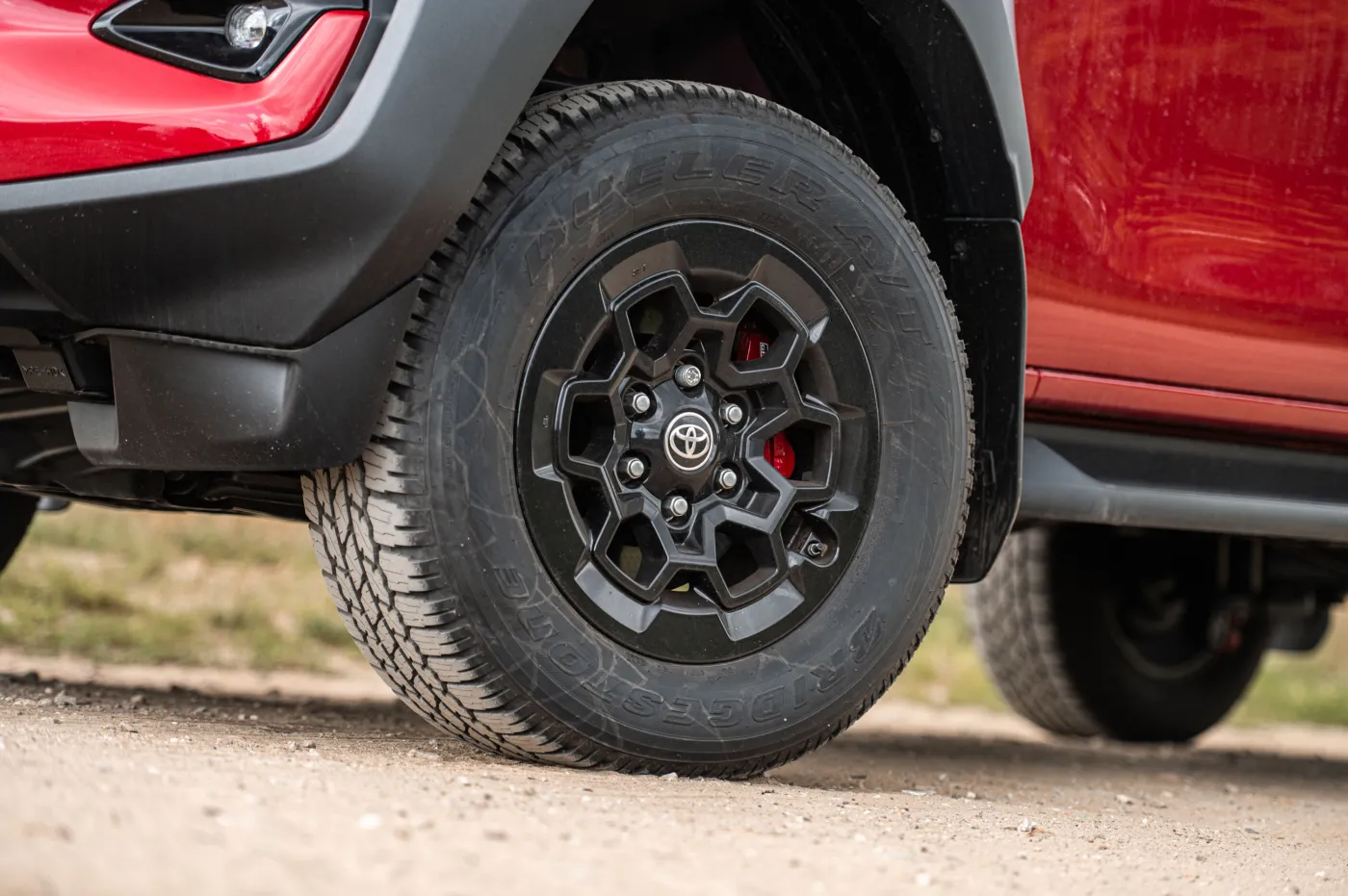 toyota-hilux-gr-sport-38544321.jpg