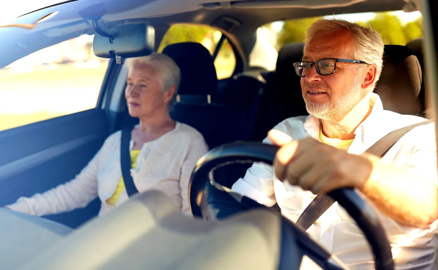 Seniorzy stracą prawo jazdy w 2025? Klamka zapadła. Oto nowe zasady