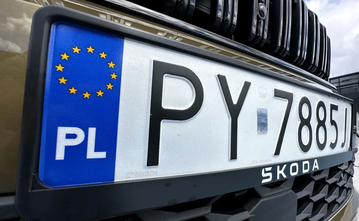 tablica-rejestracyjna-38558582.jpg