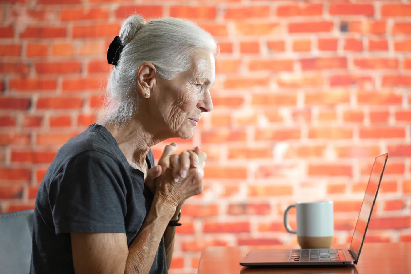 Kobiety bezdzietne przejdą na emeryturę później? Propozycja na stole prezydenta