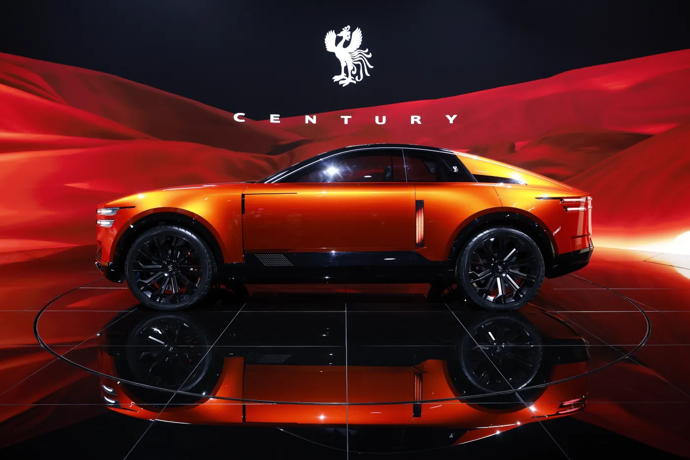 Toyota tworzy nową markę Century. Oto pierwszy SUV coupe