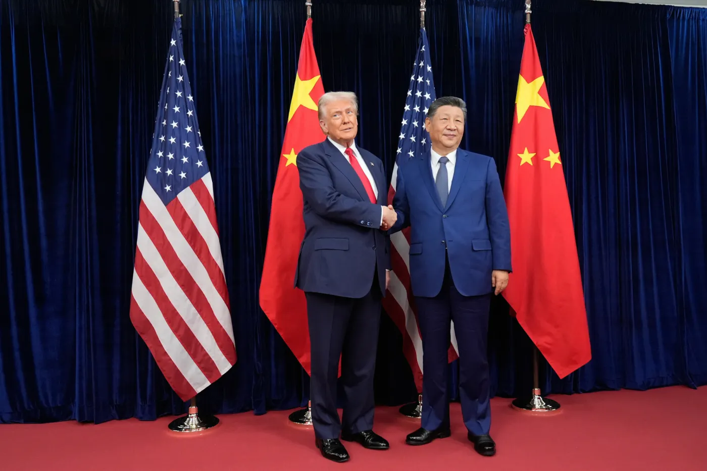 Trump obniża cła na Chiny. W zamian: obietnica ws. fentanylu
