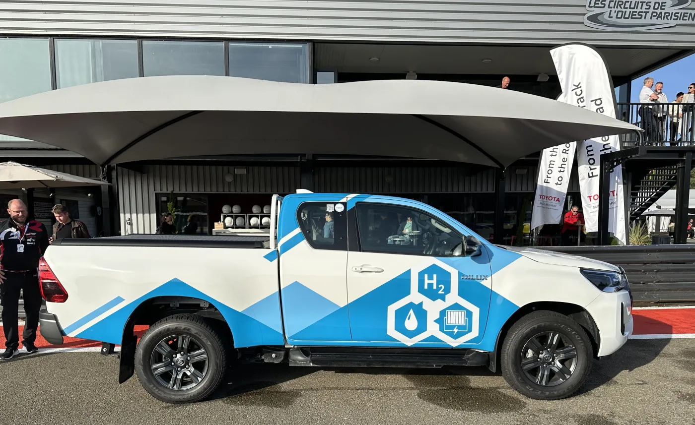Toyota Hilux wykorzysta napęd wodorowy na ogniwa paliwowe