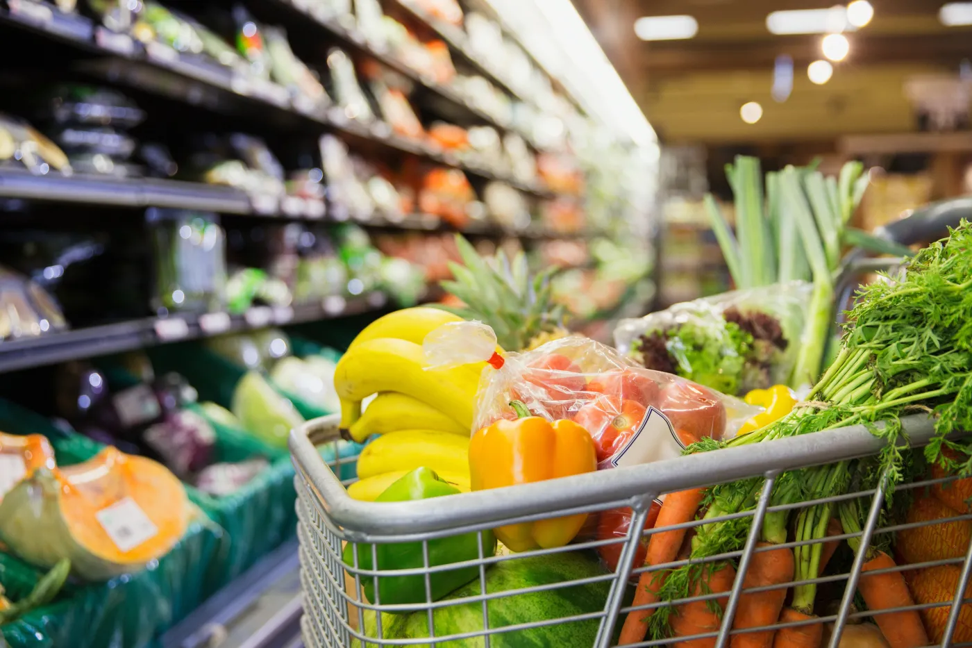 Alarm dla klientów Biedronki i Lidla. Popularne produkty spożywcze wycofane