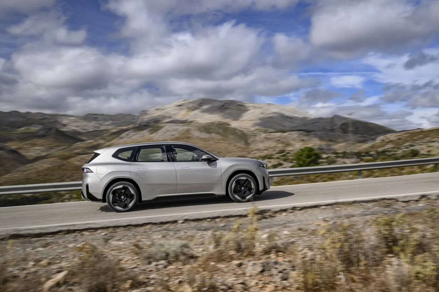 bmw-ix3-pierwsza-jazda-38968454.jpg