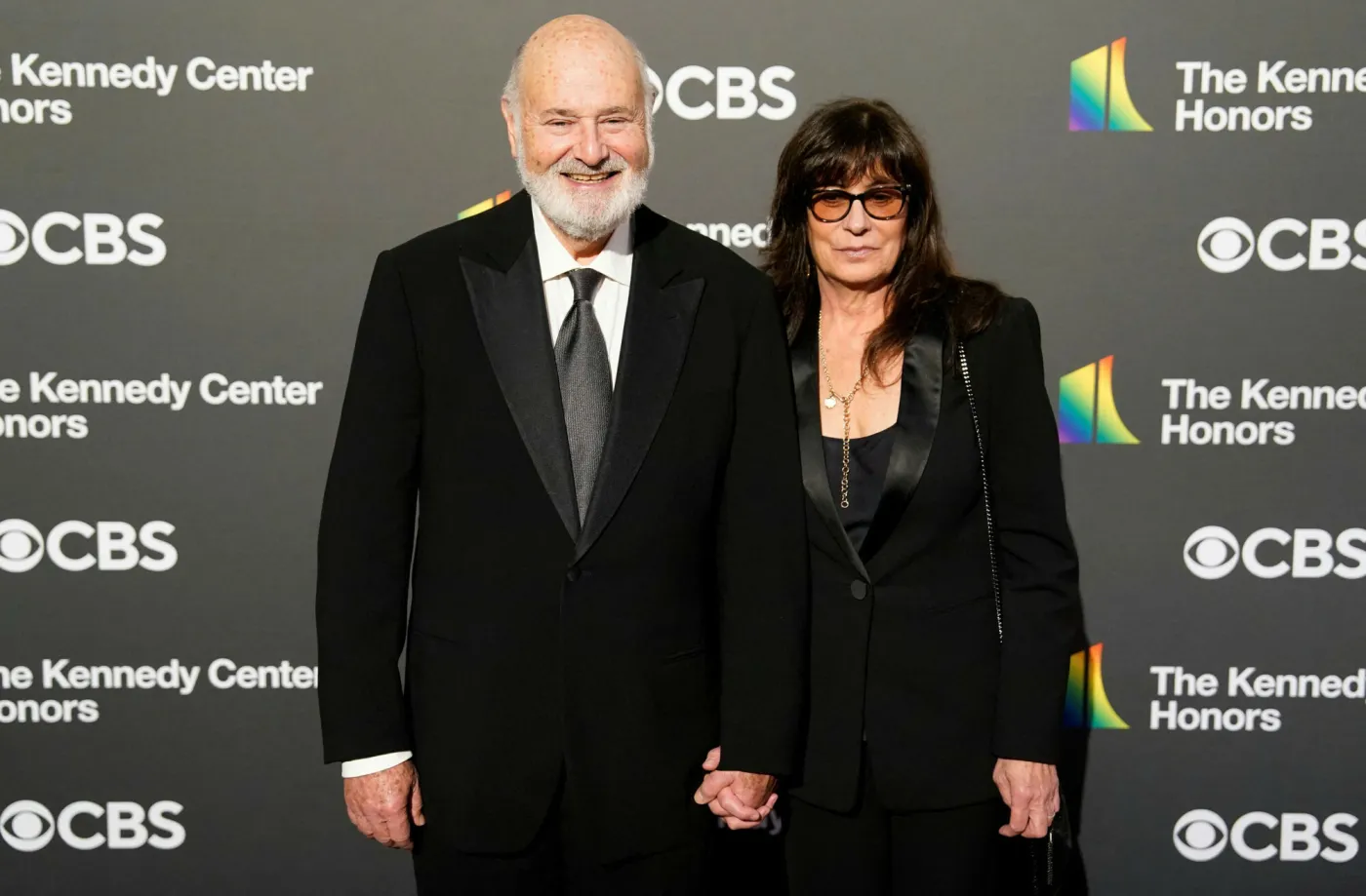 Sypialnia pełna krwi. Tak zginęli reżyser Rob Reiner i jego żona. Oficjalna przyczyna śmierci