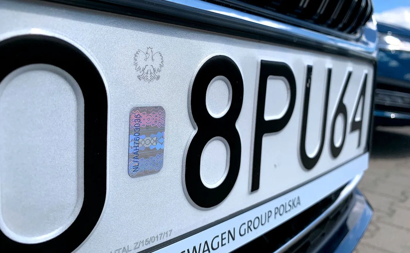 Od 2 stycznia ta opłata to obowiązek. Ile zapłacą kierowcy? Podano kwoty