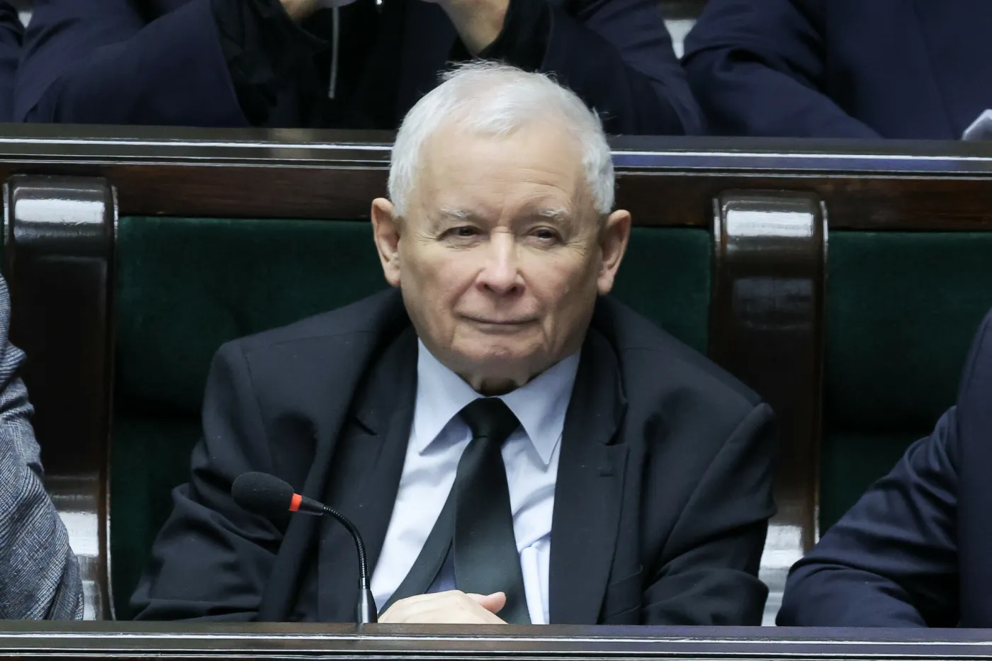 Prezes PiS wyszedł ze szpitala. Jakie są zalecenia lekarzy?