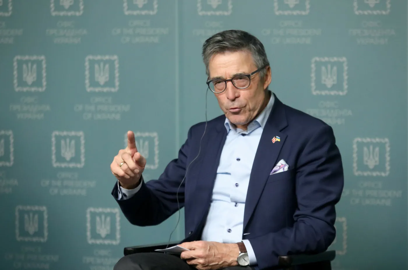 Były szef NATO nie ma złudzeń. "Rosja zaatakuje, fabryki samochodów już powinny produkować pojazdy wojskowe"