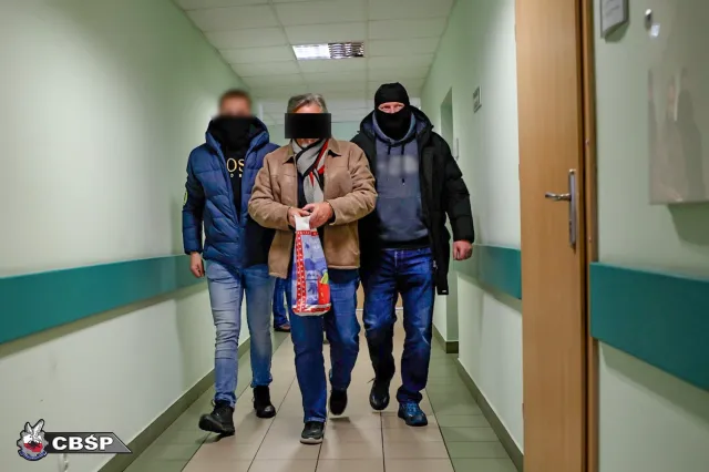 Wielka akcja CBŚP i FBI. W tle korupcja wokół kontraktów dla NATO