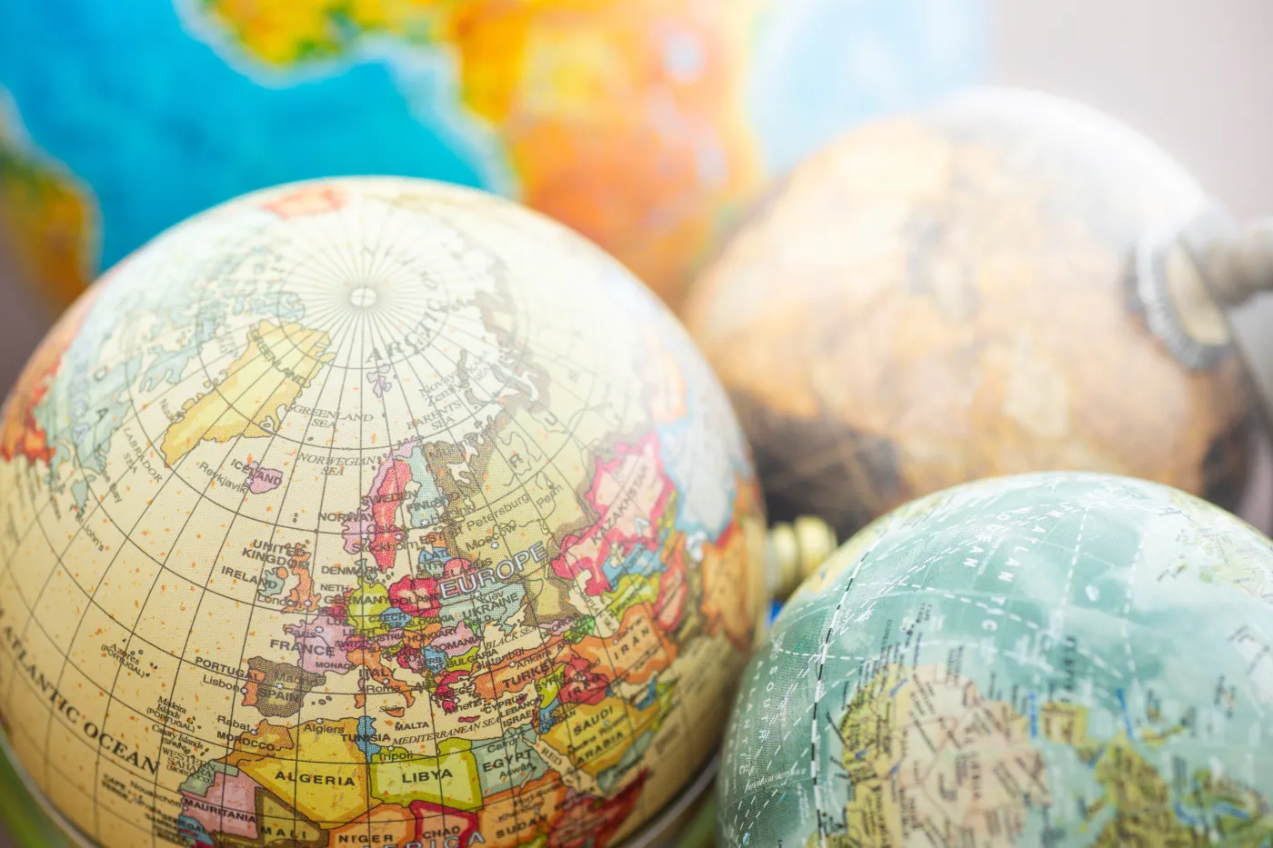 Szybki QUIZ z geografii. Które miasto nie znajduje się w tym państwie?