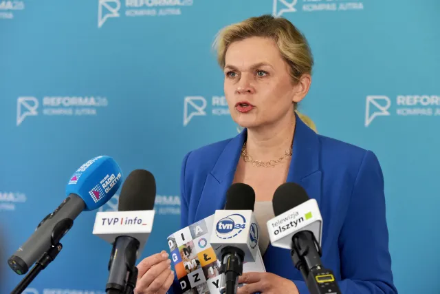 Przykra niespodzianka na paskach wynagrodzeń. MEN szykuje zmiany dla nauczycieli