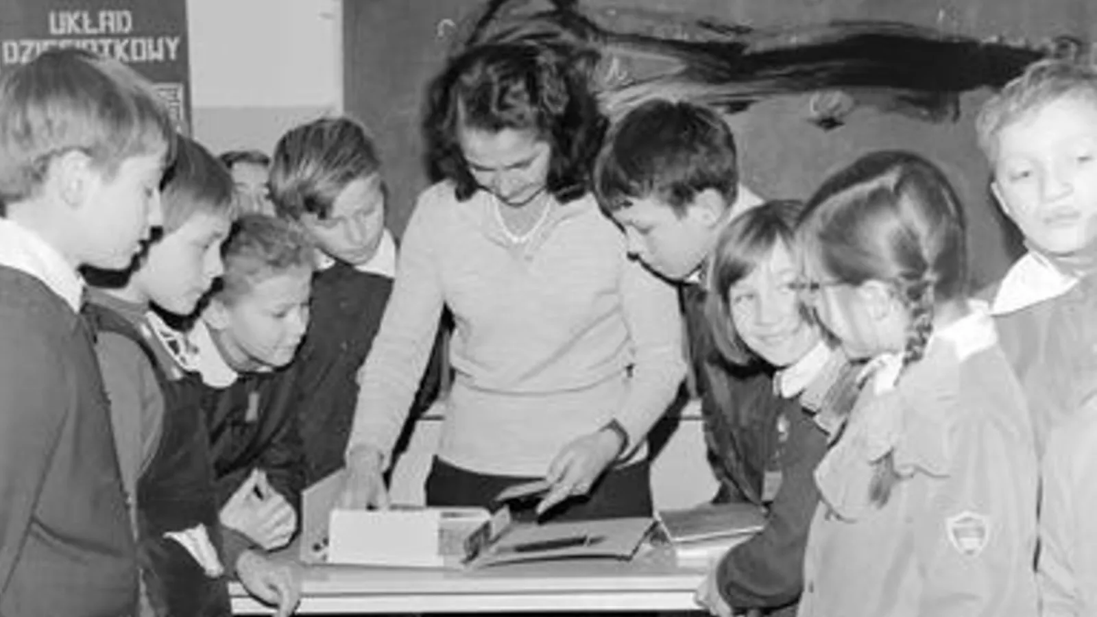 Nostalgiczny i trudny QUIZ o szkołach w czasach PRL. Tylko prymusi dostaną 10/10