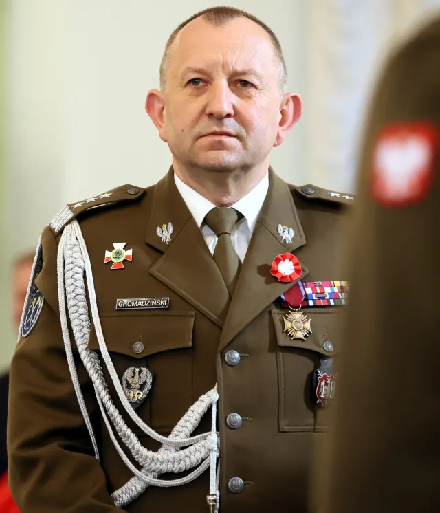 Burza po decyzji MON. 700 mln zł z SAFE wydane. Gen. Gromadziński: Jestem zażenowany